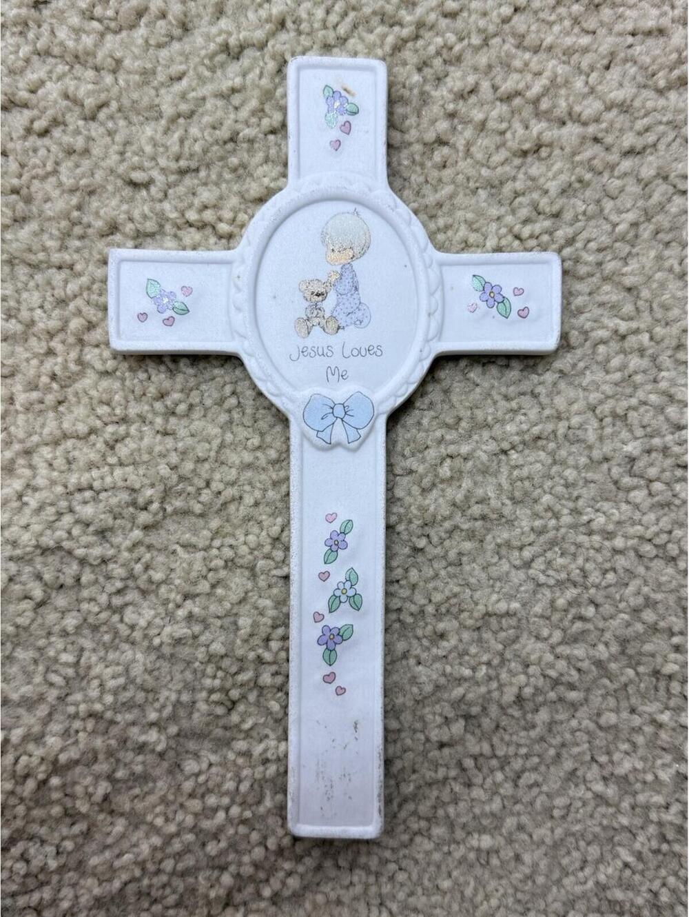 Vintage Precious Moments Jesus Loves Me Porcelain 8" Cross Wall Hanging  boy box